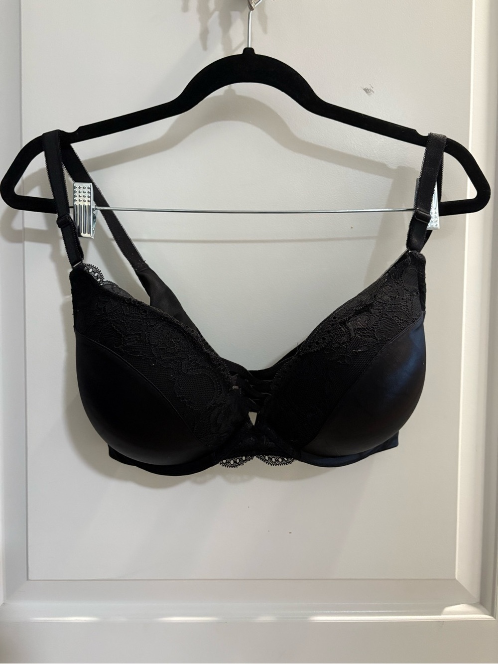Torrid Black XO Plunge Push-Up Bra Lace Trim 36DDD